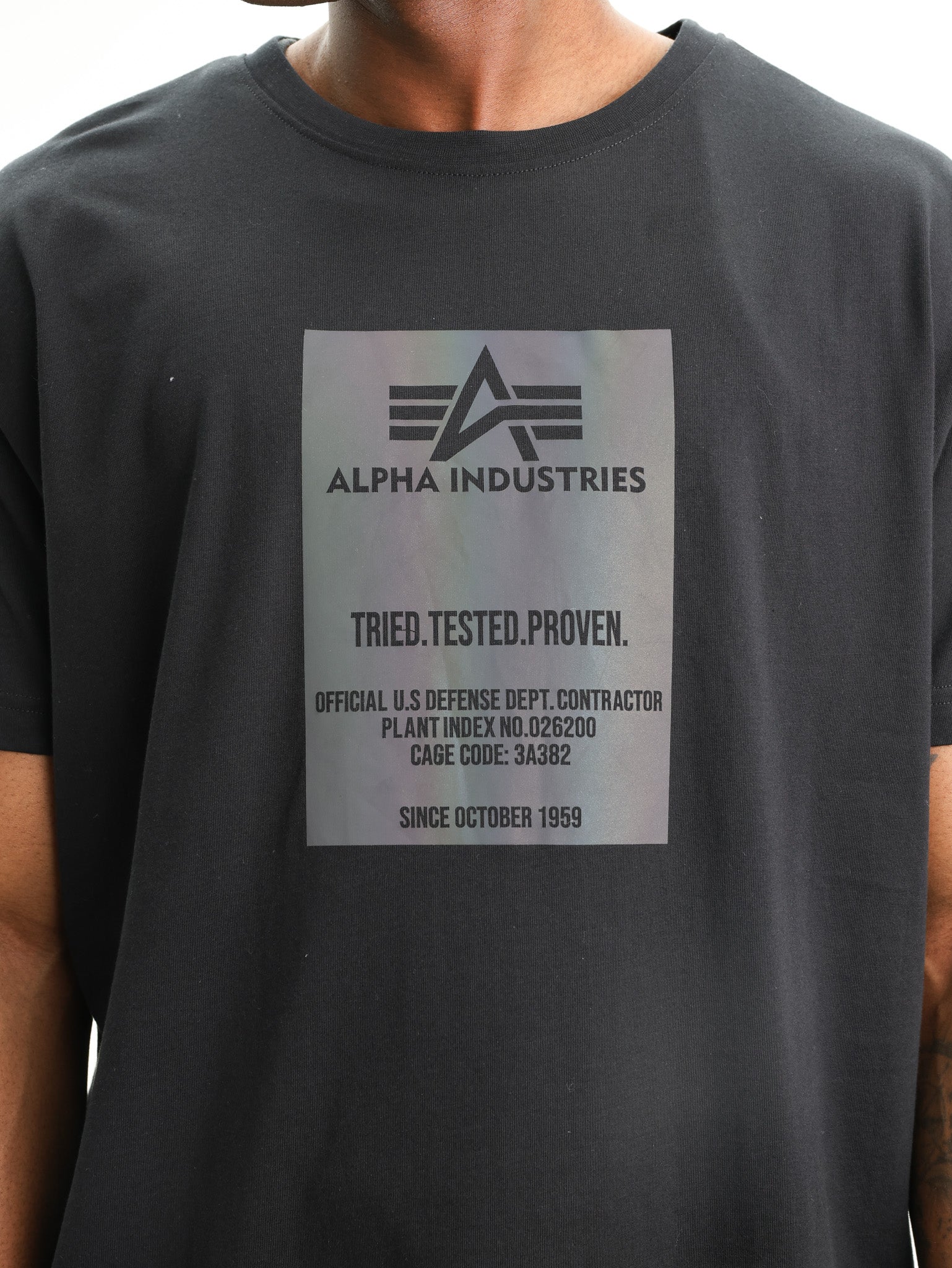 Alpha T-Shirt Block Rainbow Black